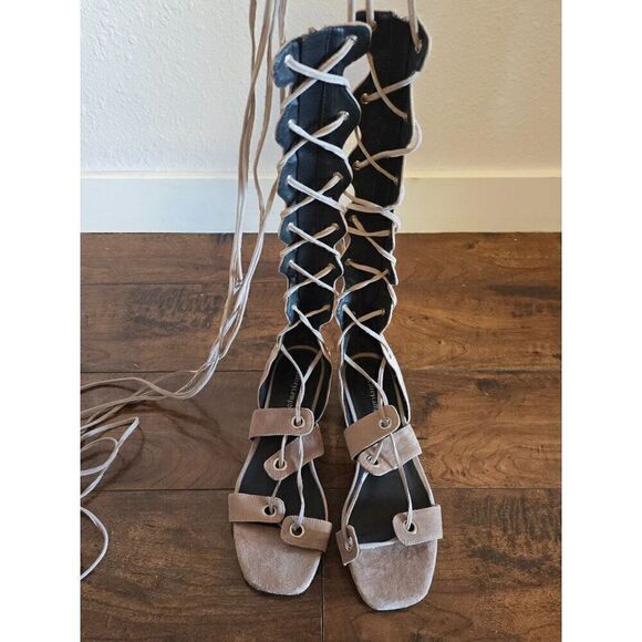 Jeffrey Cambell Bryndis Gladiator Sandal Genuine Suede Lace Up Taupe Sz 7 - Picture 1 of 9